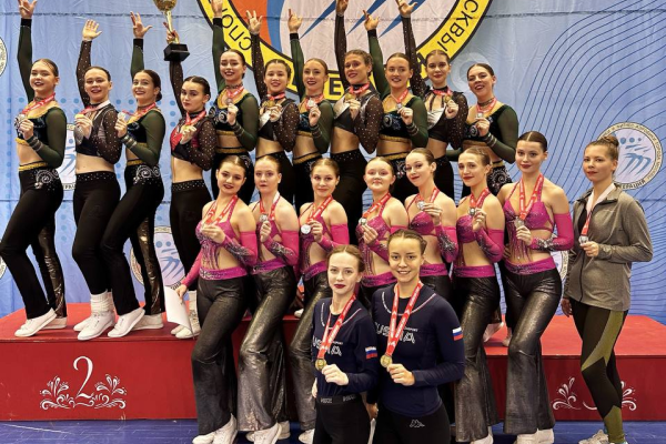 Gubkin University teams “Scarlet Roses” and “Black Gold” are the winners in aerobics competitions Gubkin University teams “Scarlet Roses” and “Black Gold” are the winners in aerobics competitions