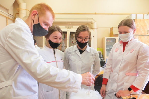 The Faculty of Chemical and Environmental Engineering organized training for students from Amur State University The Faculty of Chemical and Environmental Engineering organized training for students from Amur State University