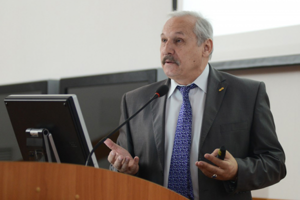 Dr. Anatoly Zolotukhin received SPE Distinguished Member Award Dr. Anatoly Zolotukhin received SPE Distinguished Member Award